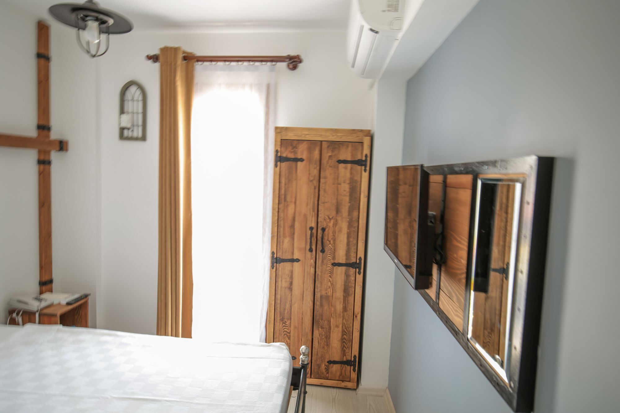 Menendi Otel โฟชา ภายนอก รูปภาพ